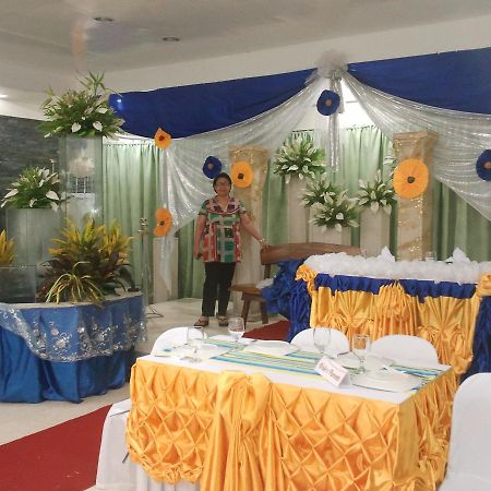 Gazebo Pools And Restaurant Hotel Cabadbaran ภายนอก รูปภาพ