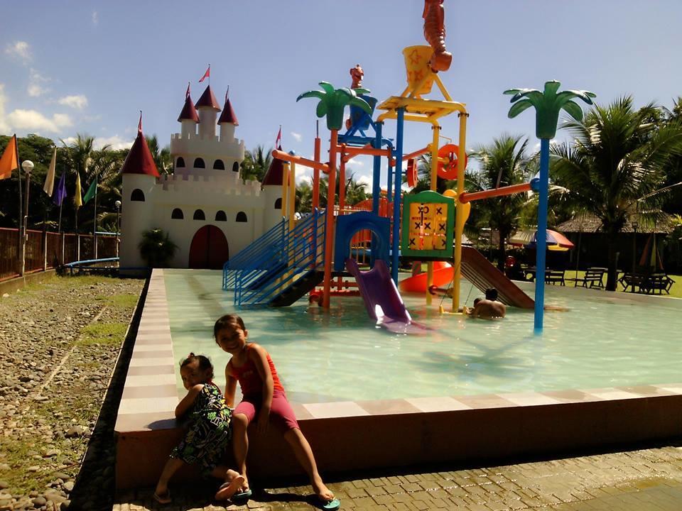 Gazebo Pools And Restaurant Hotel Cabadbaran ภายนอก รูปภาพ